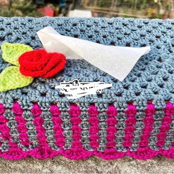 Crochet Tissue Box Cover - Picture 6 of 6